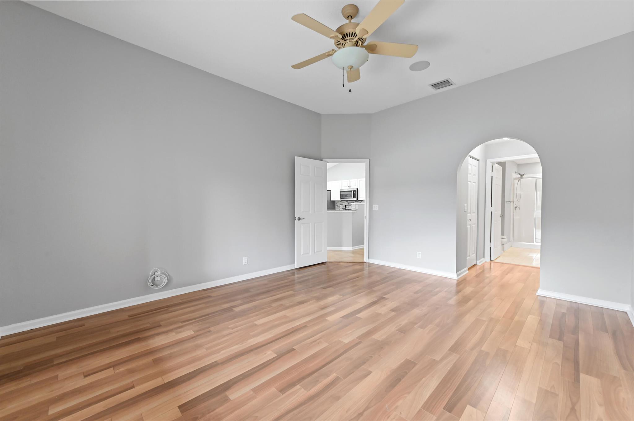 ANDROS ISLE - Residential