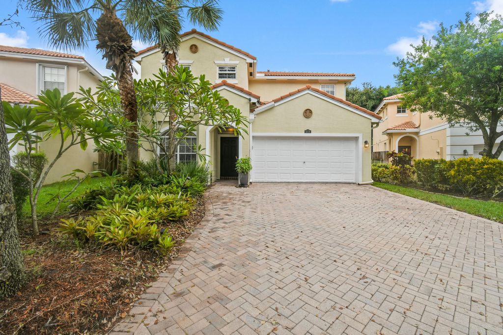 Photo of 4576 Thornwood Circle, Palm Beach Gardens, FL 33418 (MLS # R11163397)