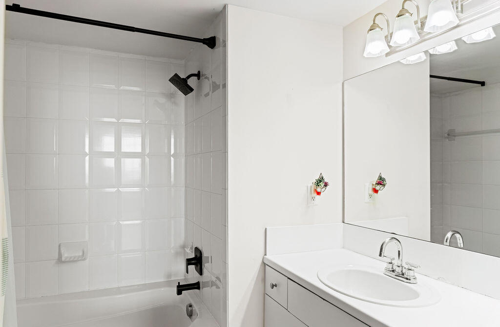 MONTECITO PALM BEACH CONDO - Residential