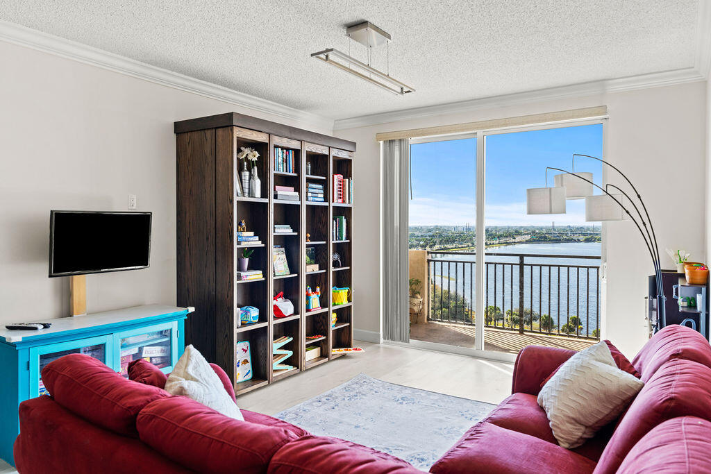 MONTECITO PALM BEACH CONDO - Residential