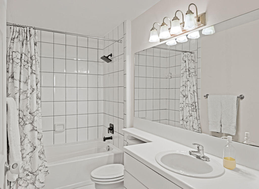 MONTECITO PALM BEACH CONDO - Residential