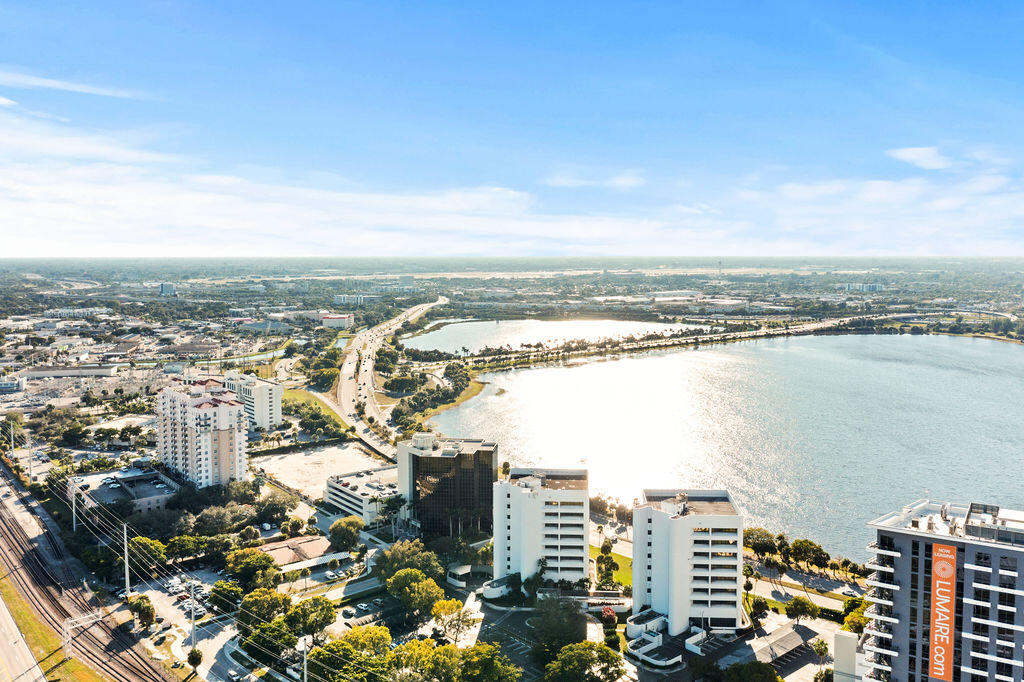 MONTECITO PALM BEACH CONDO - Residential