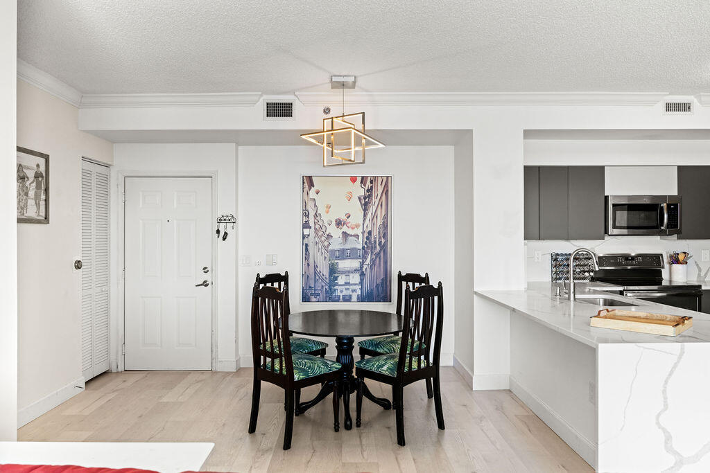 MONTECITO PALM BEACH CONDO - Residential