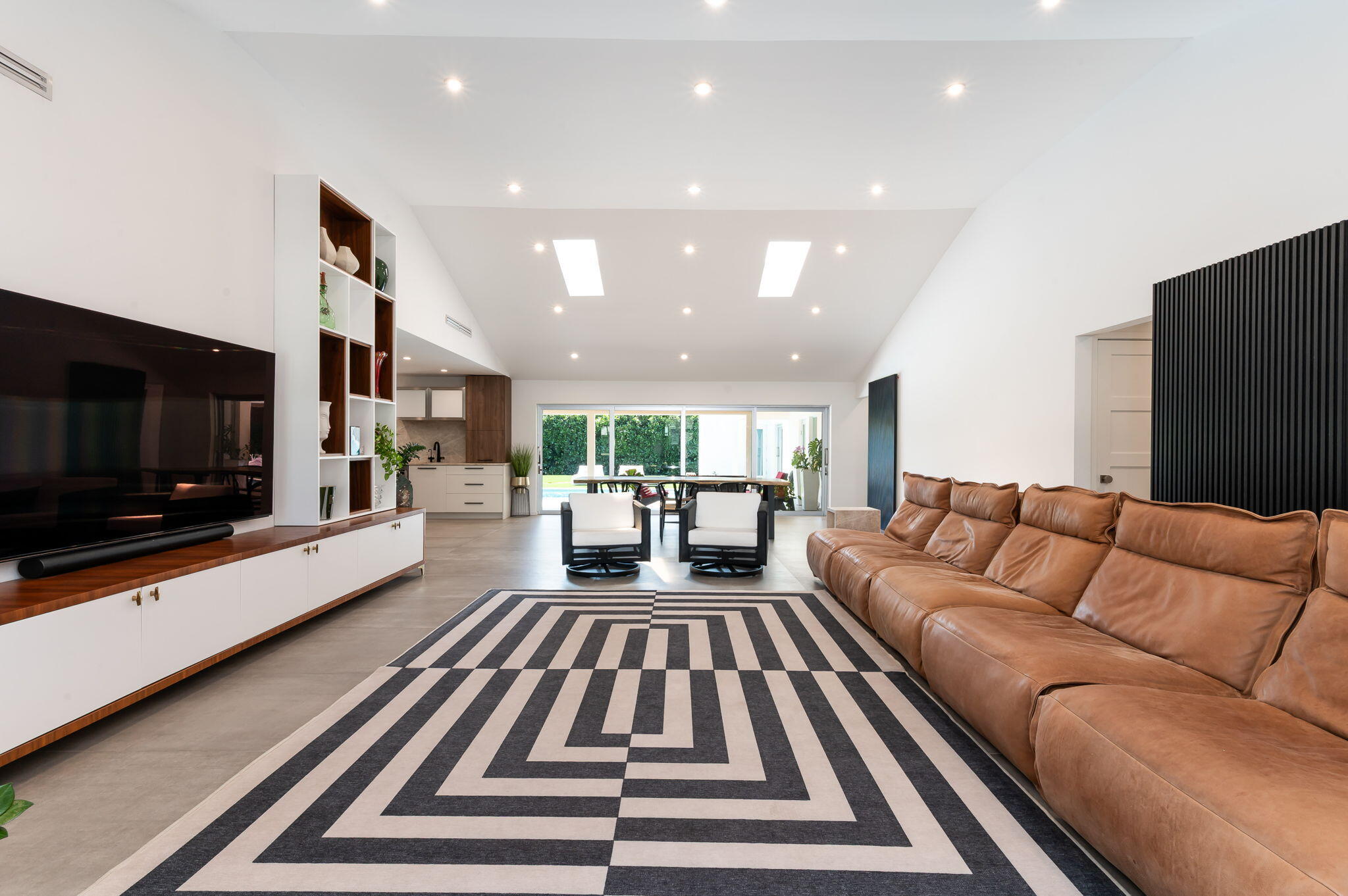 View photos, virtual tours, details... 1398 SW 14th Street