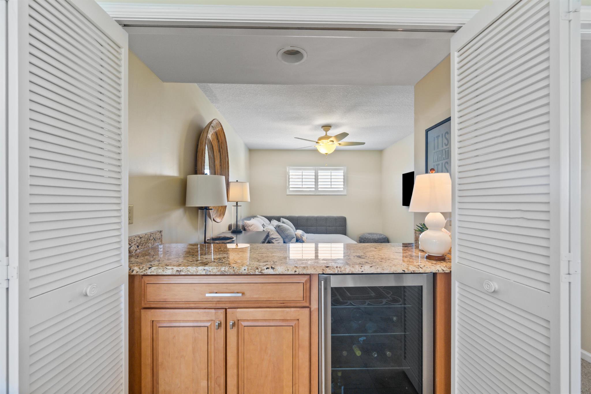 WATERBEND AT JONATHANS LA - Residential Lease