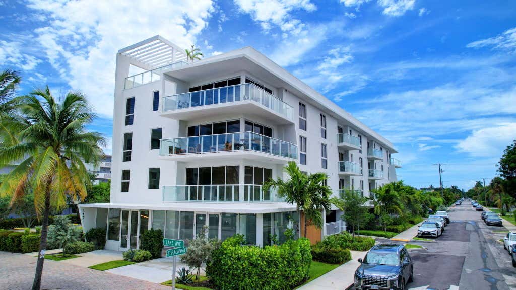 Photo of 117 Lake Avenue #Unit 304, Lake Worth Beach, FL 33460 (MLS # B26064188)
