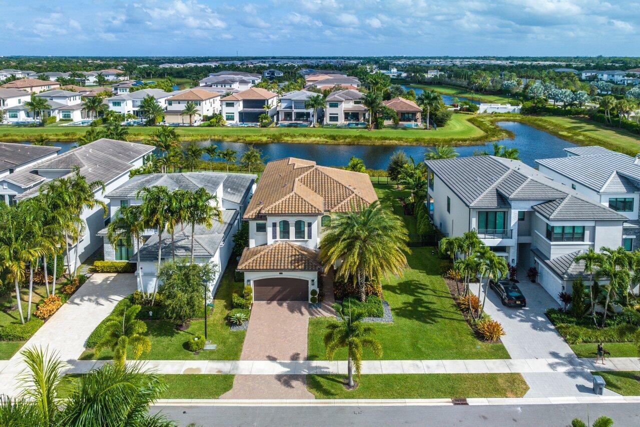 BRIARWOOD / BOCA BRIDGES - Residential