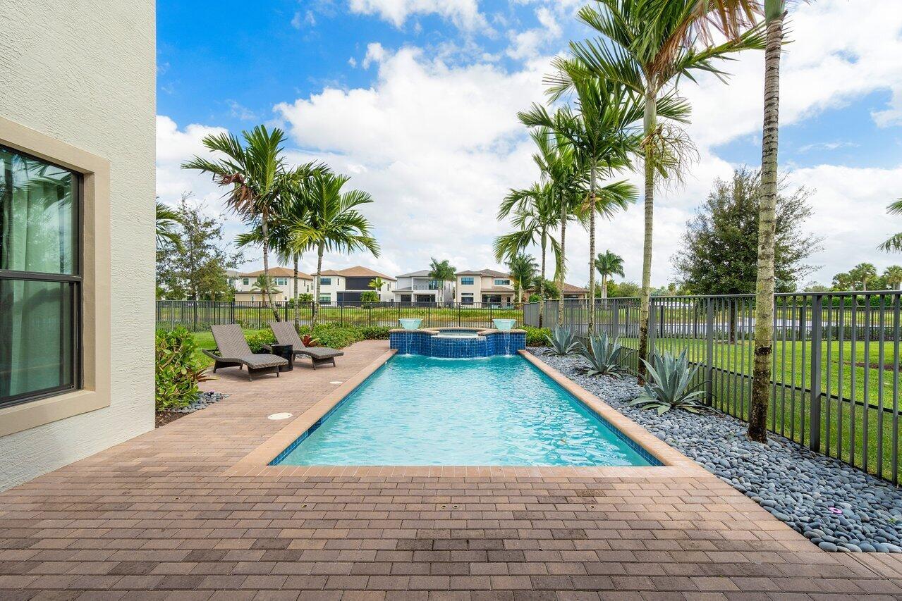 BRIARWOOD / BOCA BRIDGES - Residential