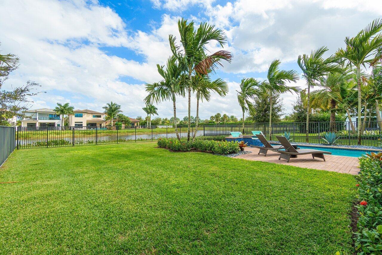 BRIARWOOD / BOCA BRIDGES - Residential