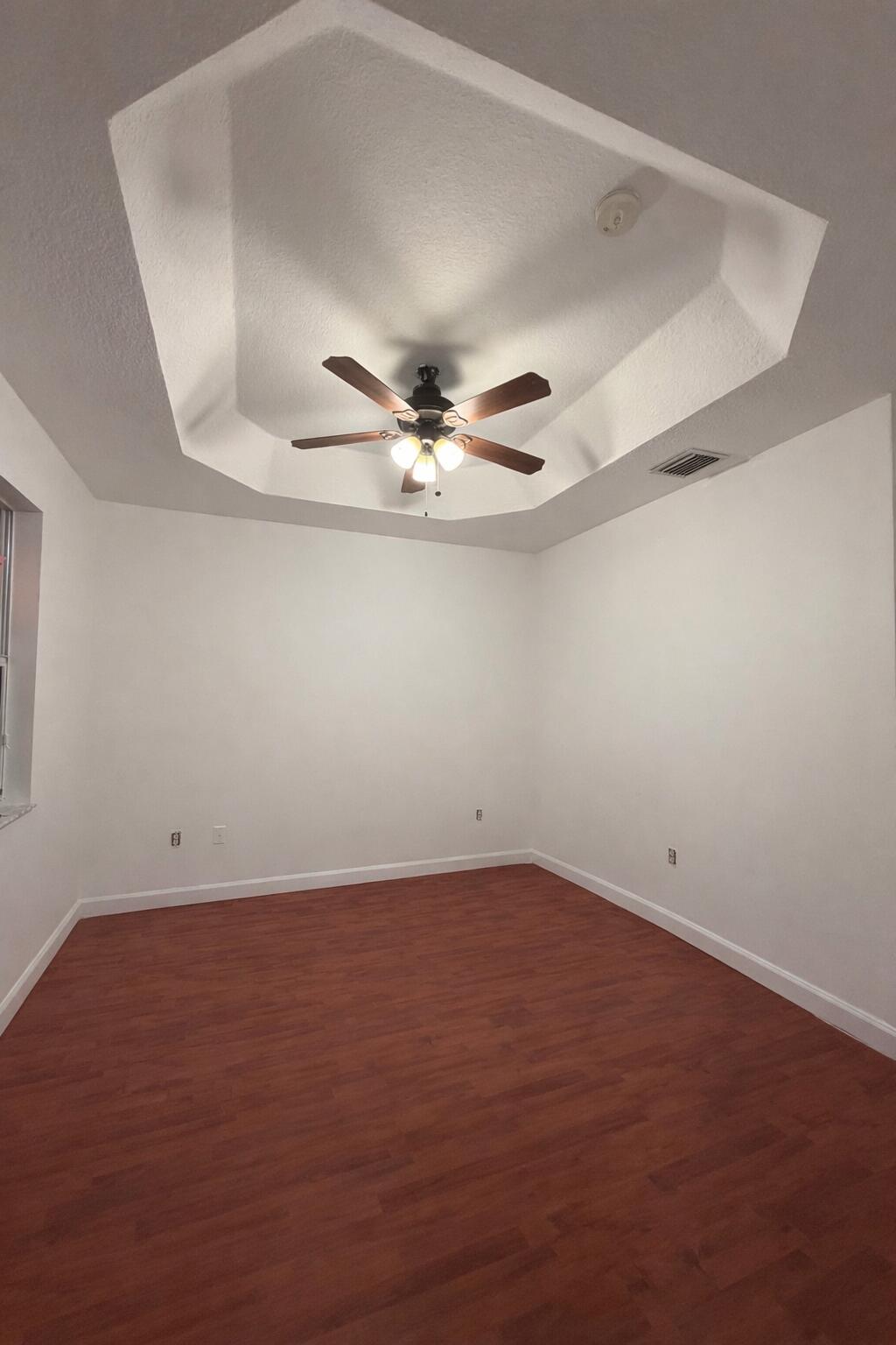 FLORIDIAN ISLES - Residential Lease