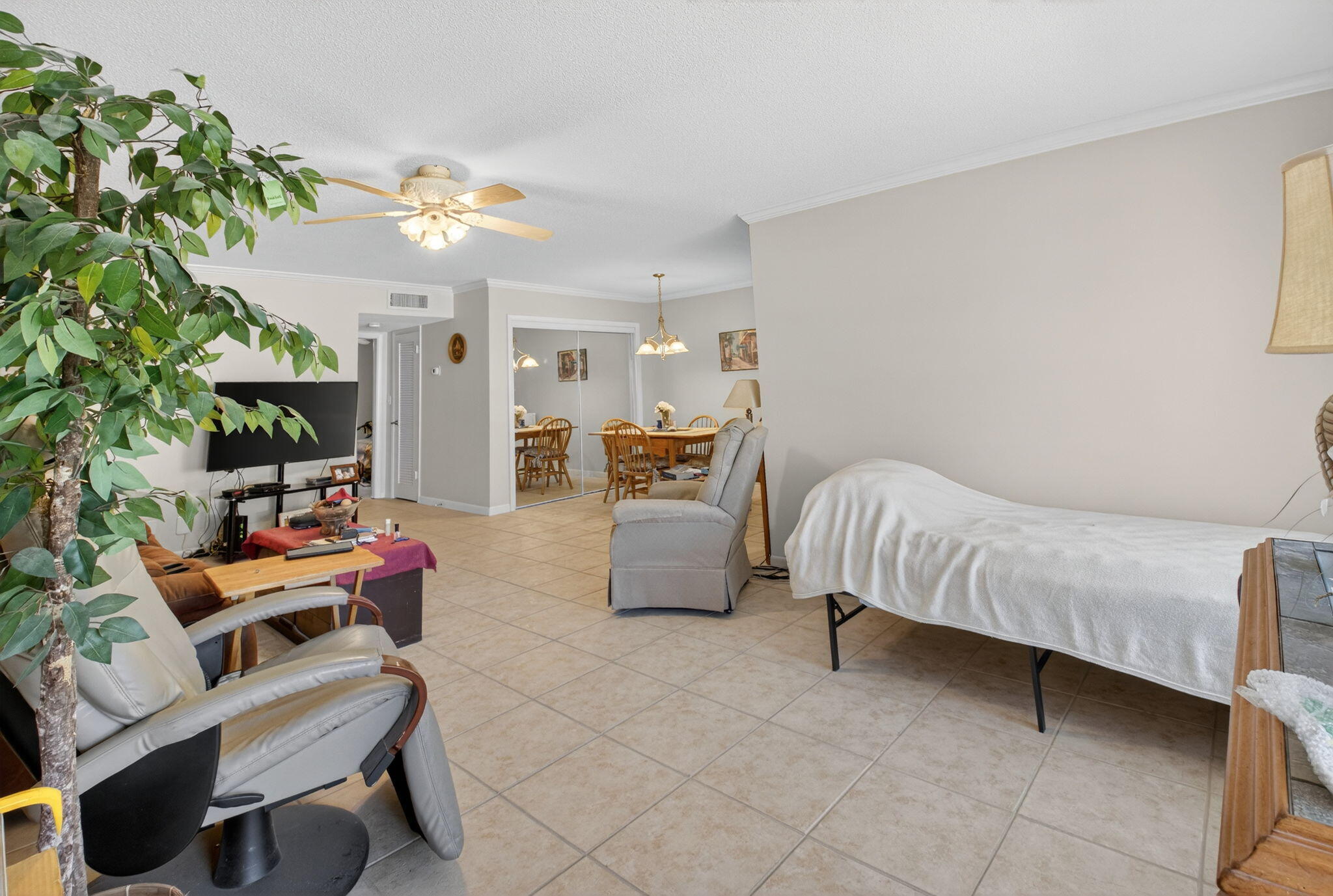 HIGH POINT OF DELRAY BEACH CONDO SEC I - Residential