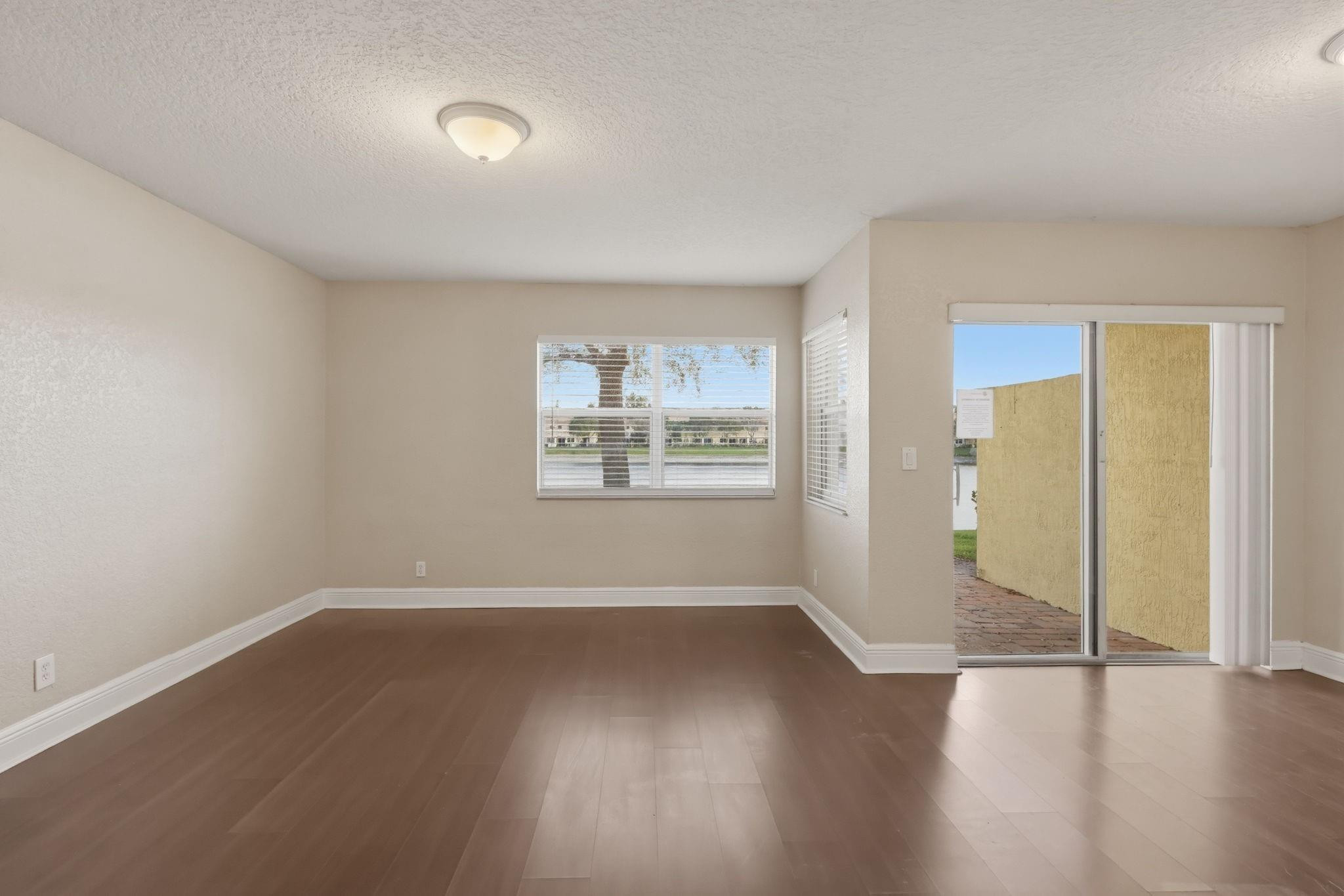 WATERWAYS TAHERI - Residential