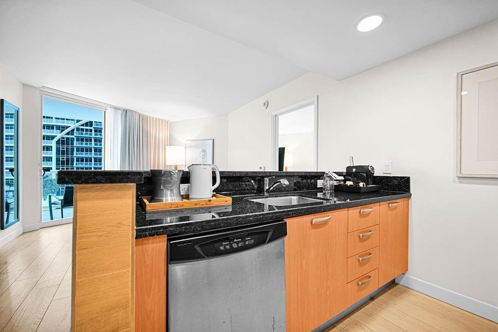 Q Club Resort & Residence - Residential