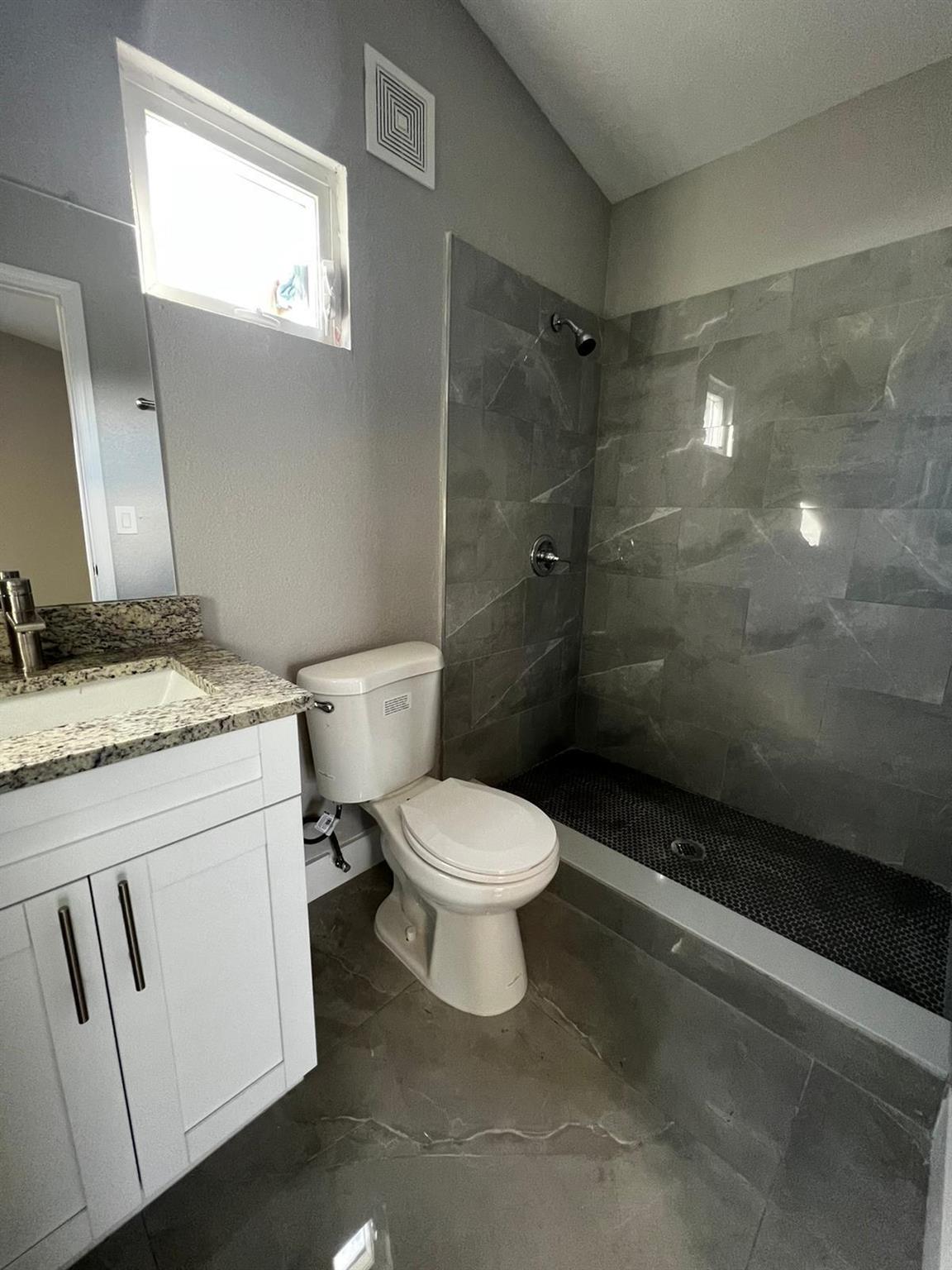 PORT ST LUCIE SECTION 13 - Residential Lease