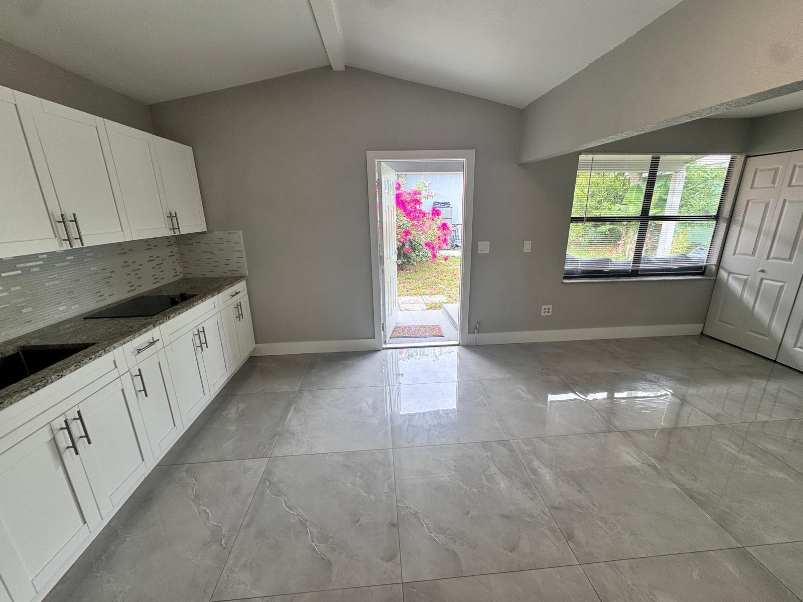 PORT ST LUCIE SECTION 13 - Residential Lease