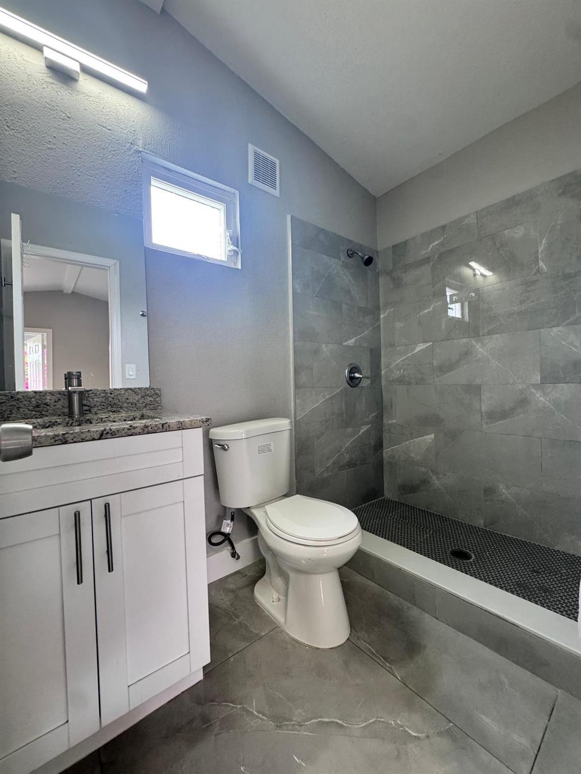 PORT ST LUCIE SECTION 13 - Residential Lease