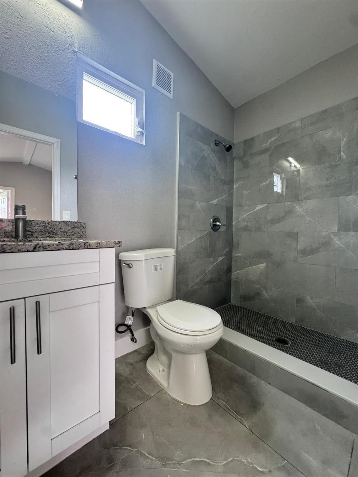 PORT ST LUCIE SECTION 13 - Residential Lease