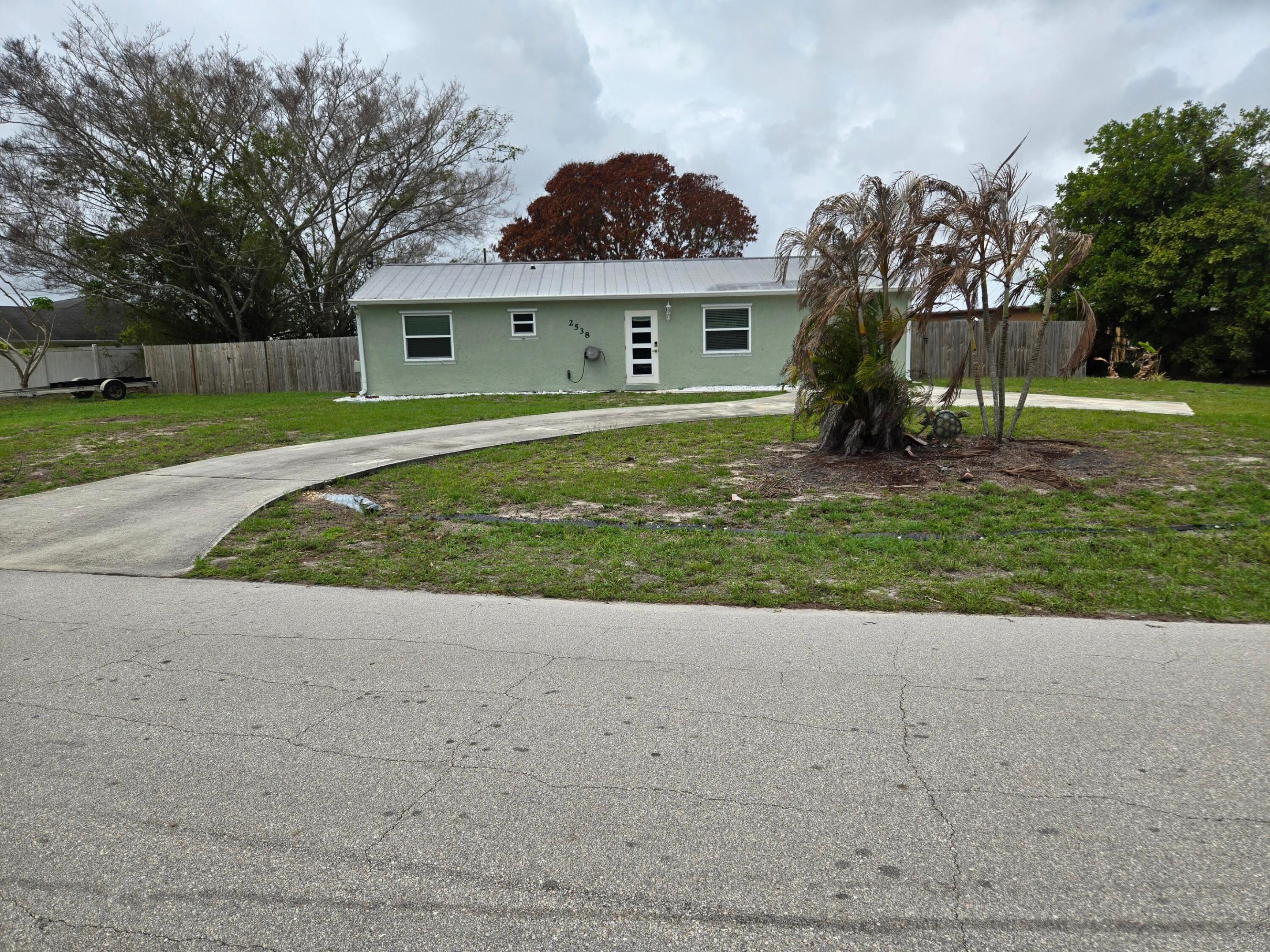 2538 SE Allen Street