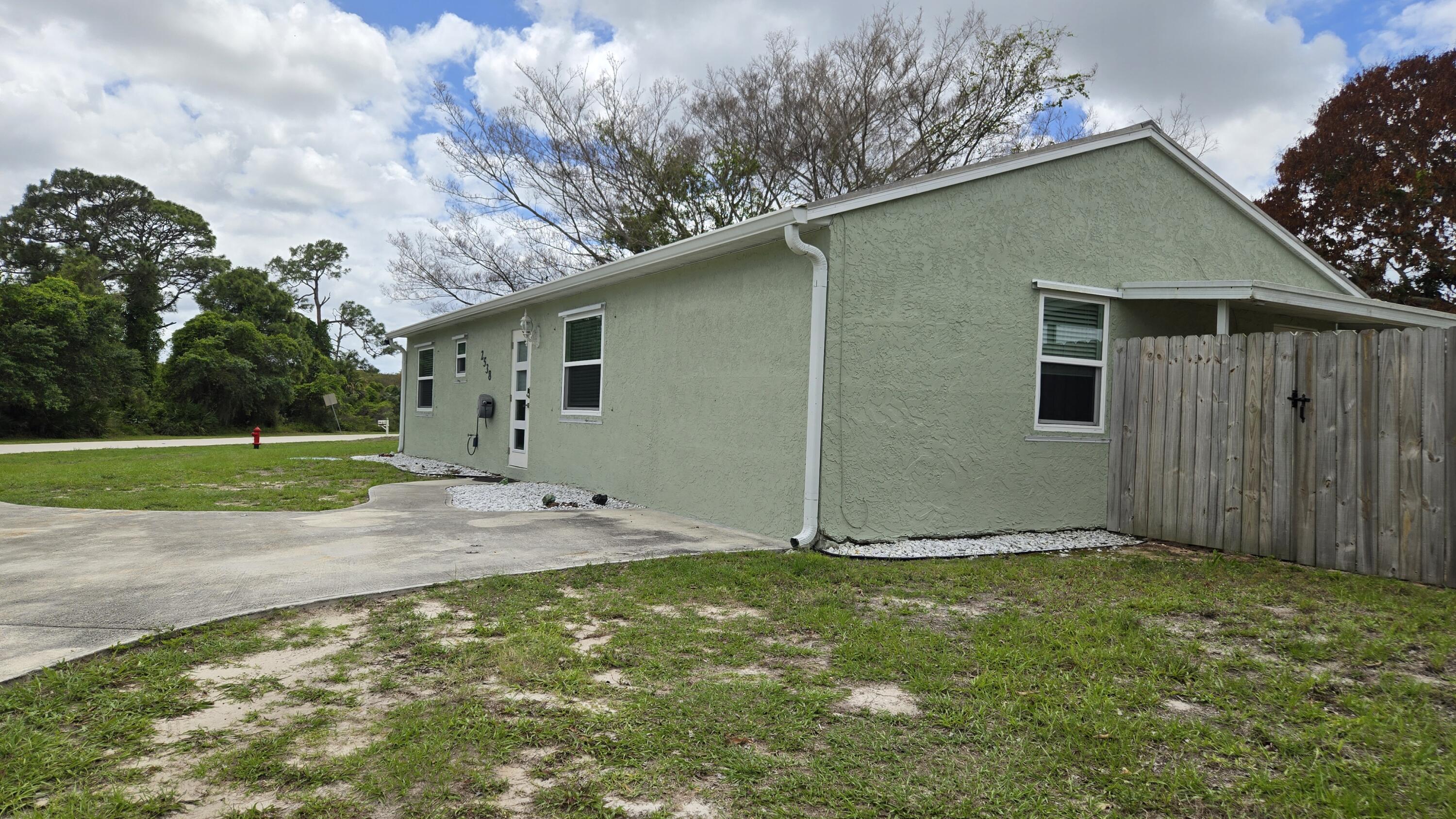 2538 SE Allen Street