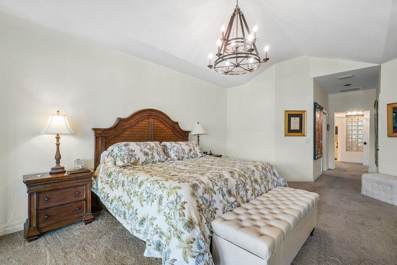 REGENTS PLACE - Residential