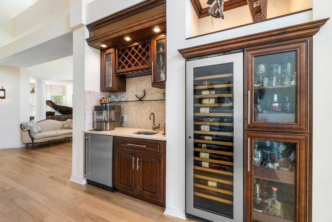 REGENTS PLACE - Residential