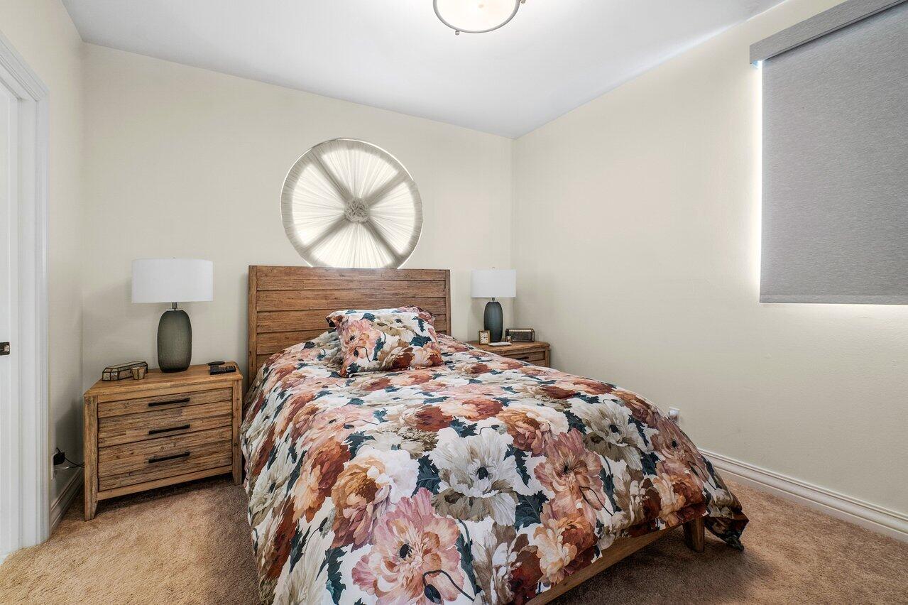 REGENTS PLACE - Residential