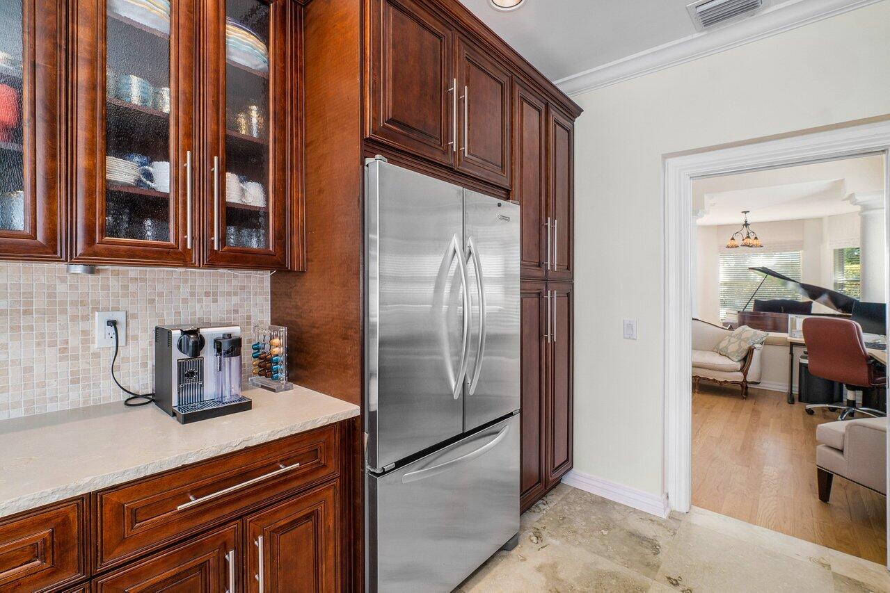 REGENTS PLACE - Residential