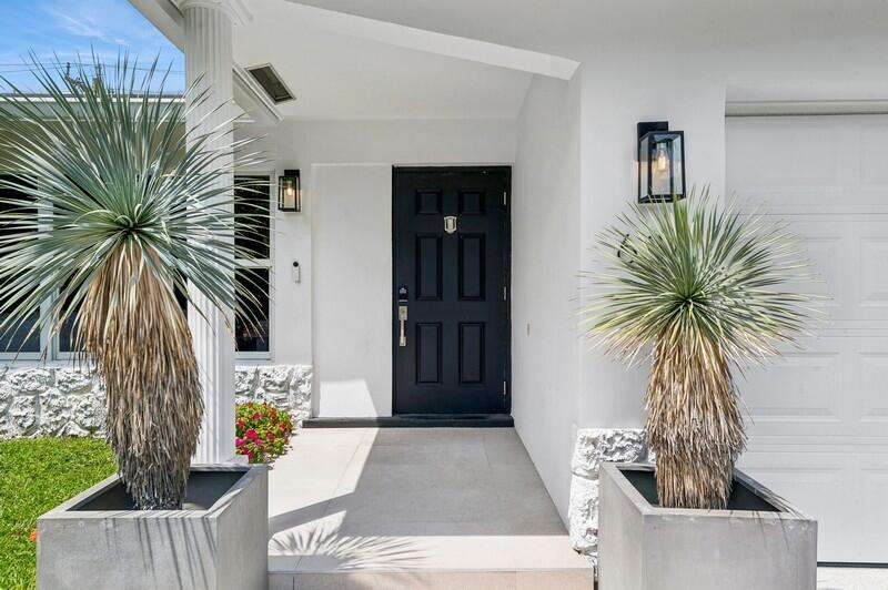 Tropic Palms - Residential