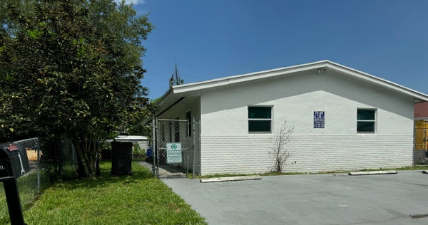 721 NW 19TH TER # 1-2, FORT LAUDERDALE, FL 33311 - Image 3c3b8e106cee9c1ad032c0d8c353efd6/2437252717