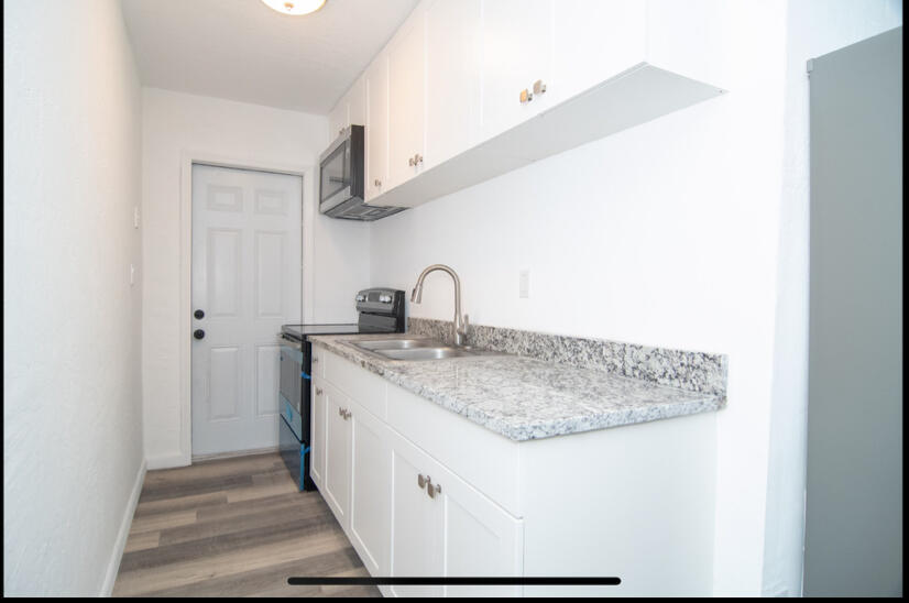 721 NW 19th Terrace 1-2