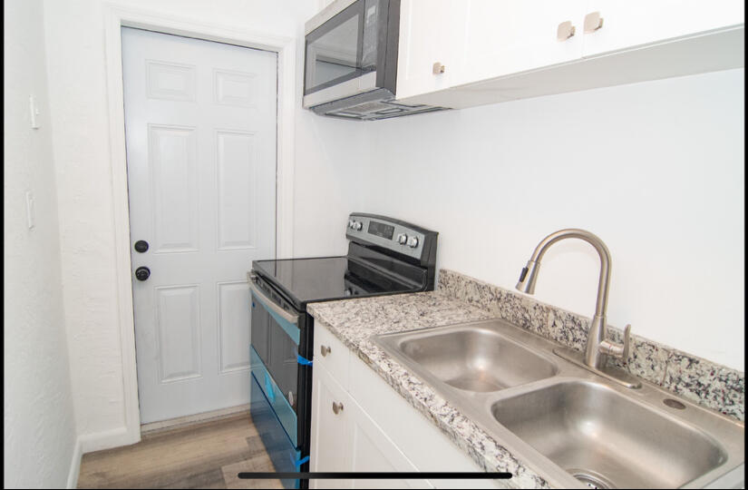 721 NW 19th Terrace 1-2