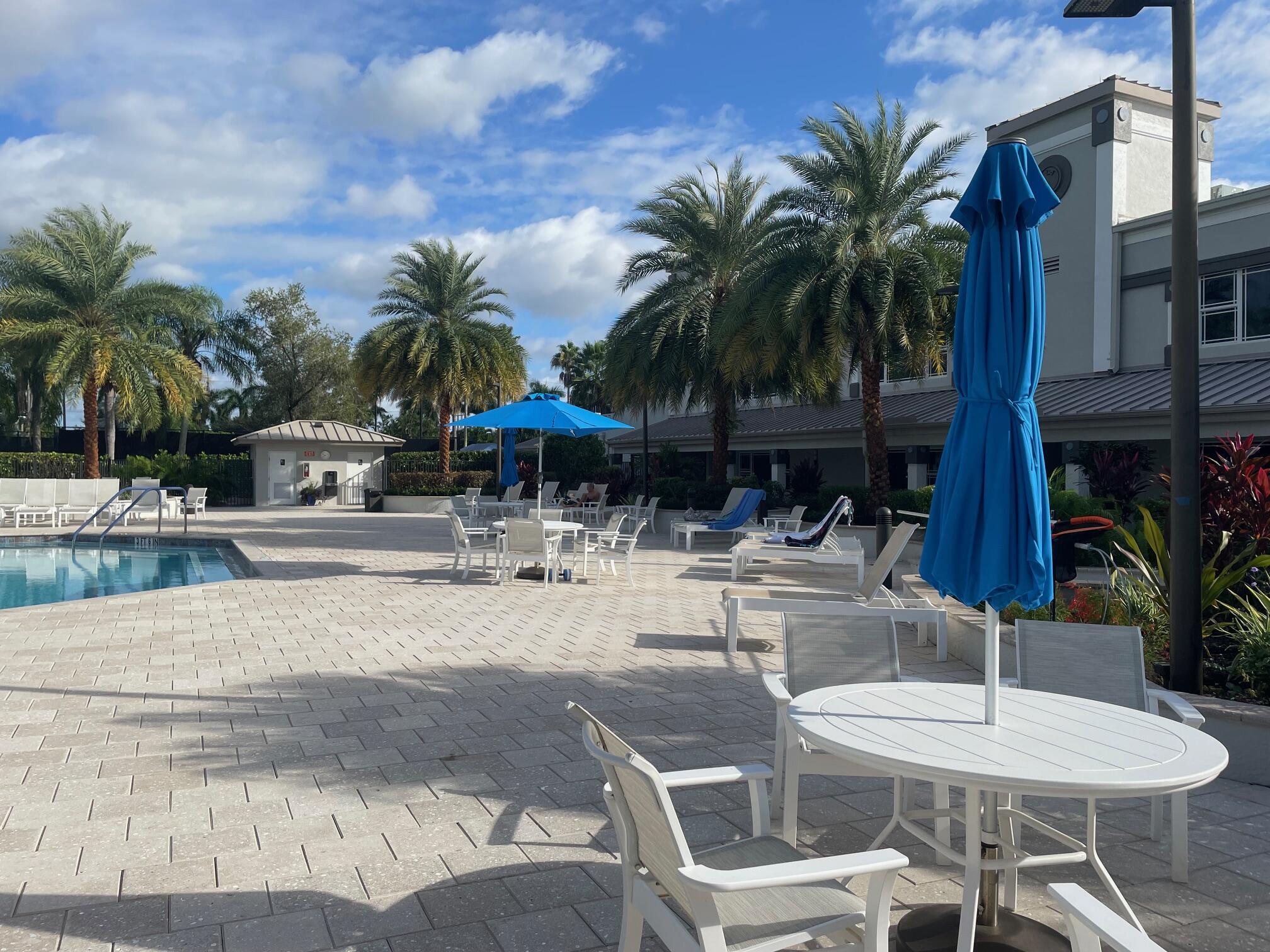 PALM ISLES I, II AND III - Residential Lease