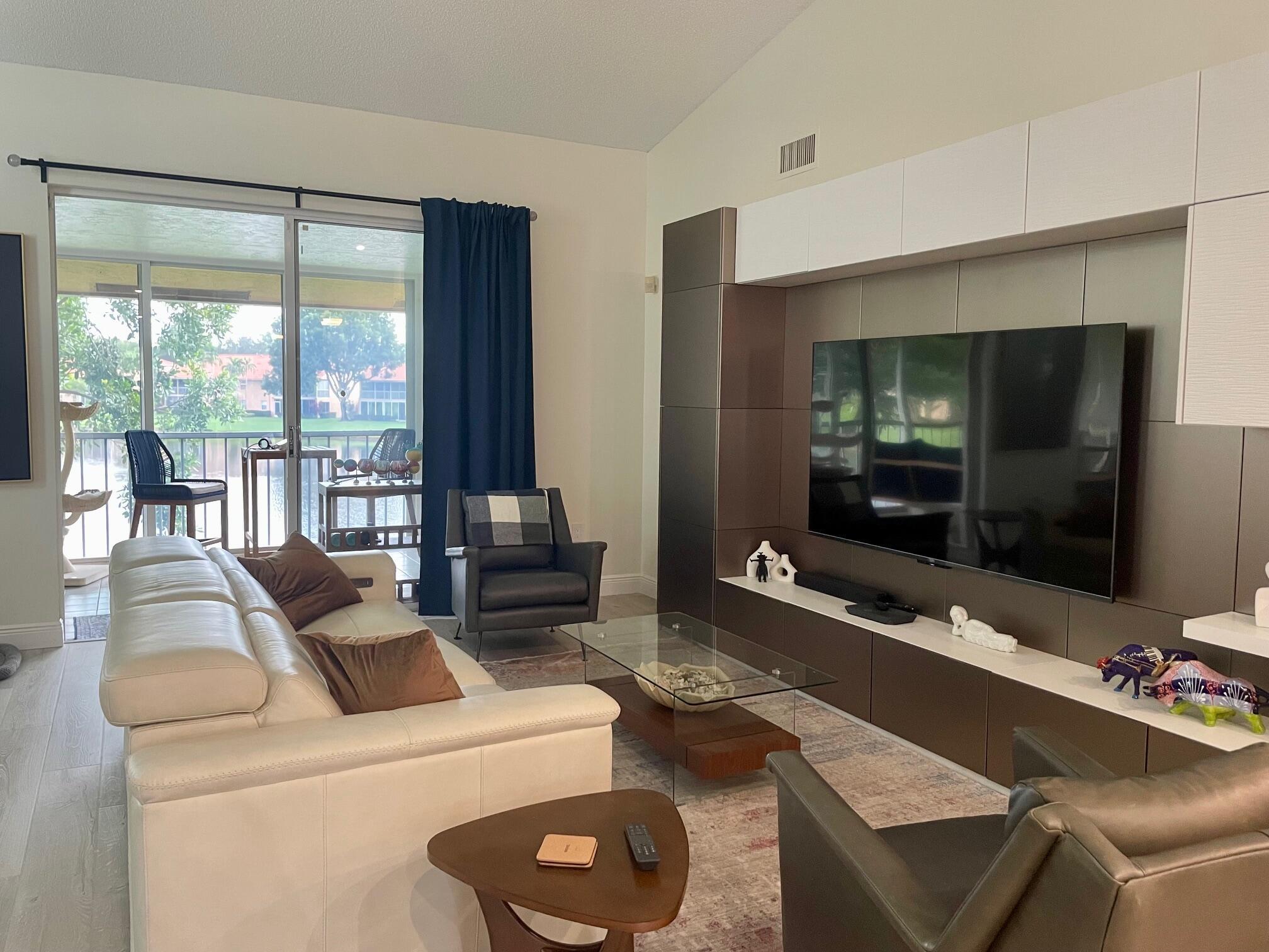 PALM ISLES I, II AND III - Residential Lease