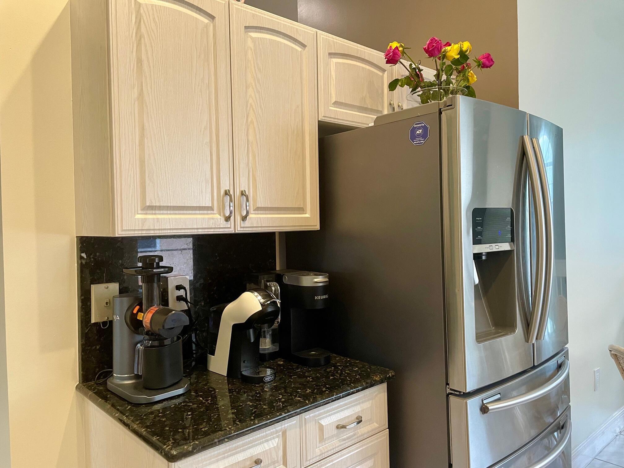 PALM ISLES I, II AND III - Residential Lease