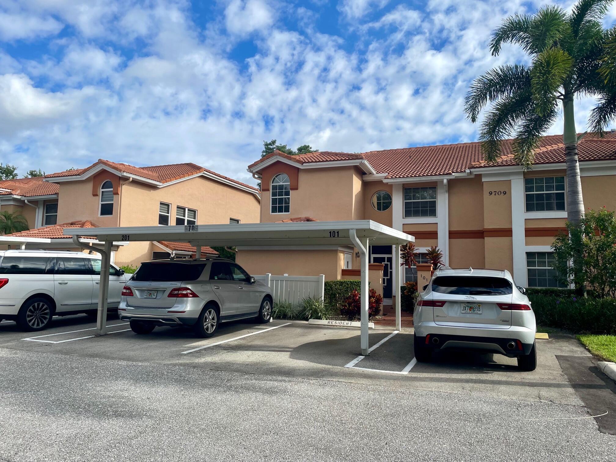 PALM ISLES I, II AND III - Residential Lease