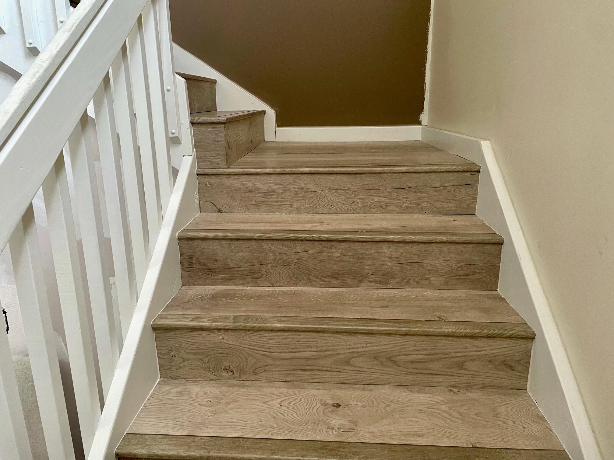 PALM ISLES I, II AND III - Residential Lease