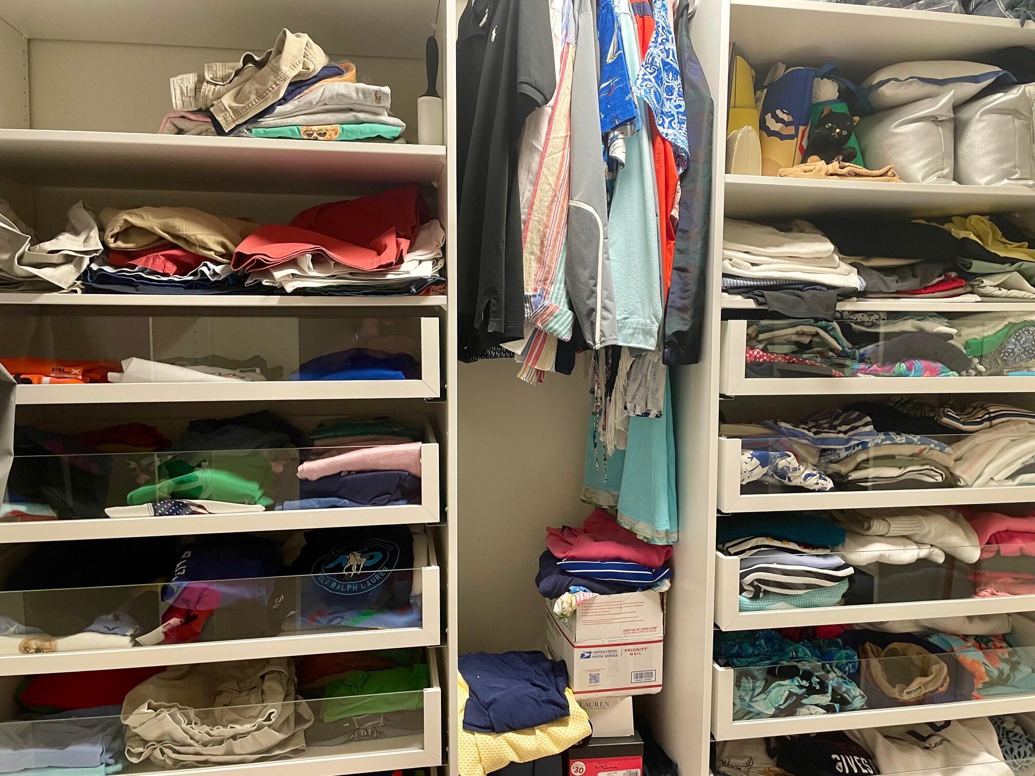 PALM ISLES I, II AND III - Residential Lease