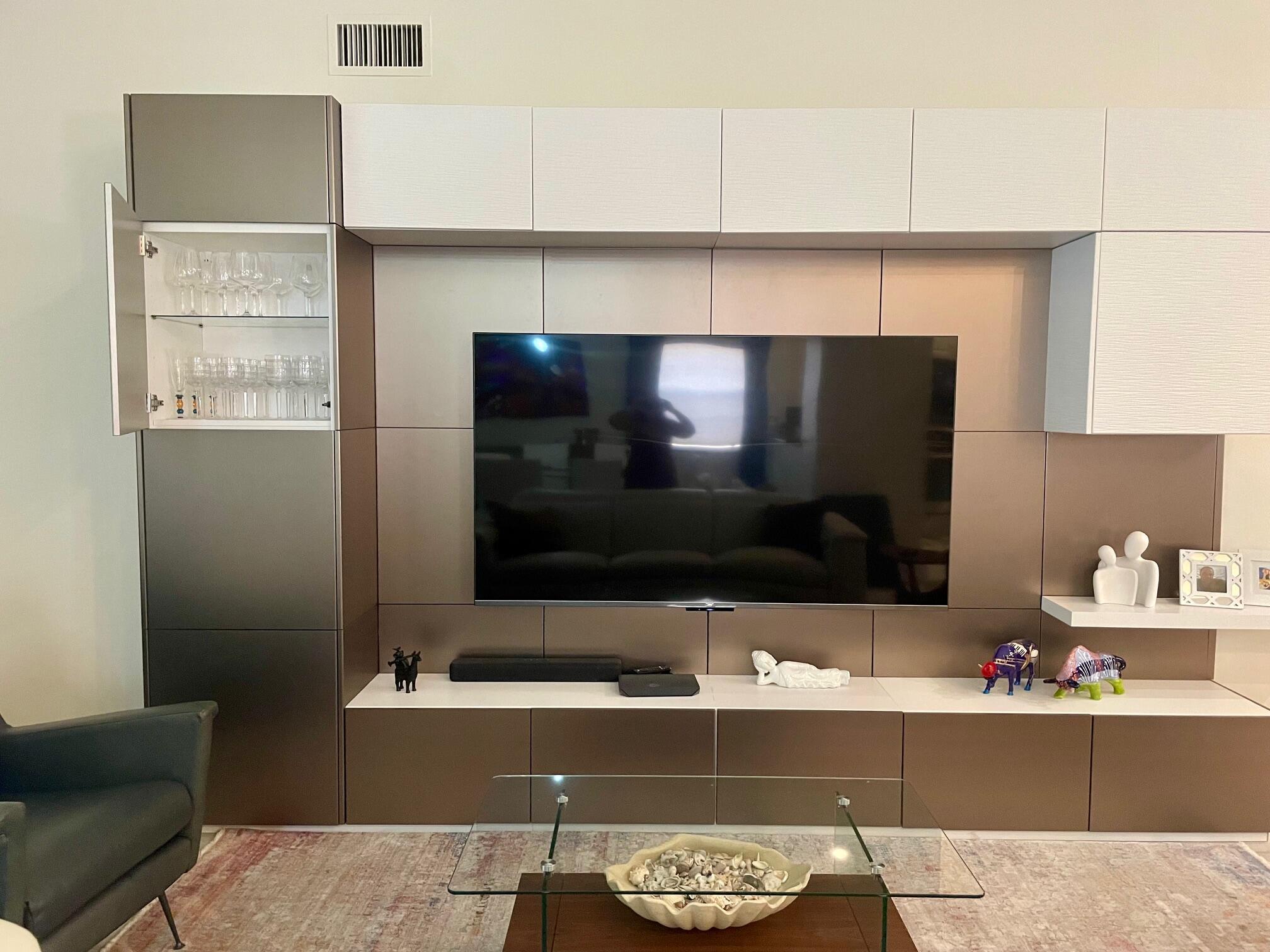 PALM ISLES I, II AND III - Residential Lease