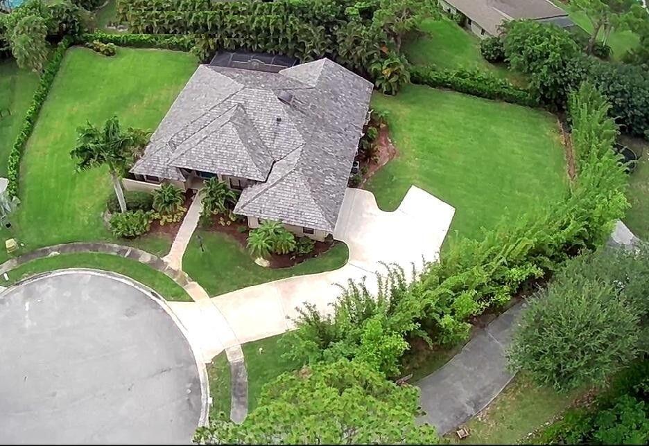 Photo of 6118 CREEKSIDE Trail, Jupiter, FL 33458 (MLS # B26058889)