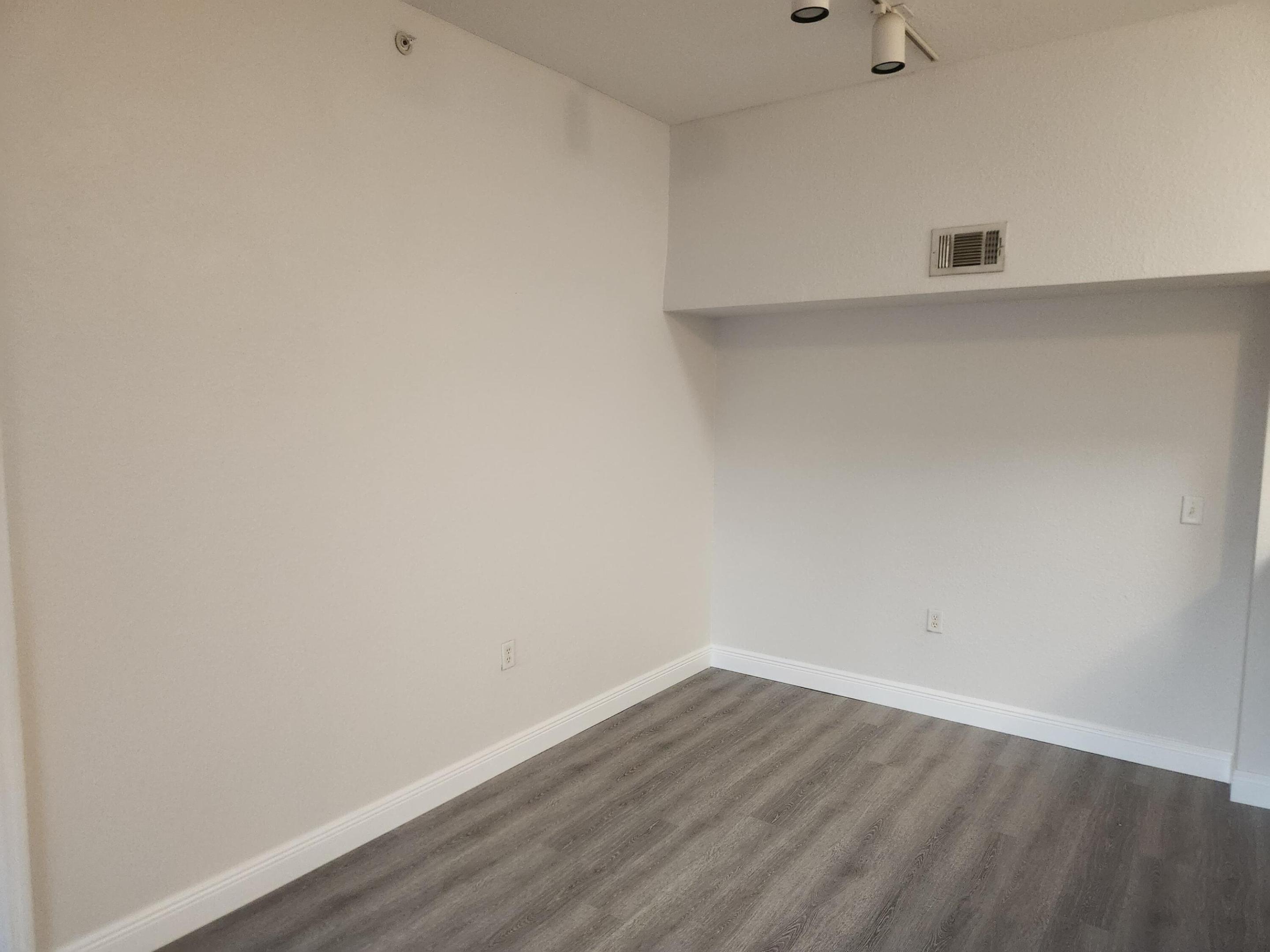 THE CLUB AT ST LUCIE WEST A CONDOMINIUM - Residential Lease