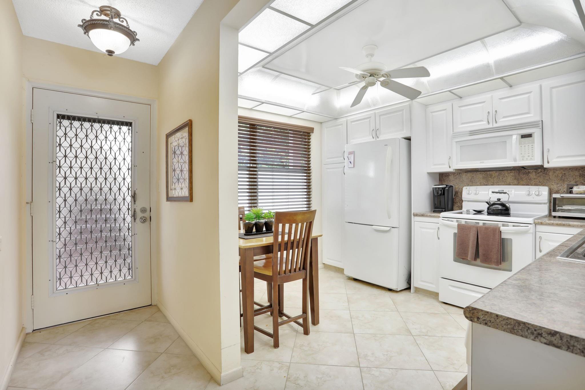 3202 Portofino Pt B2