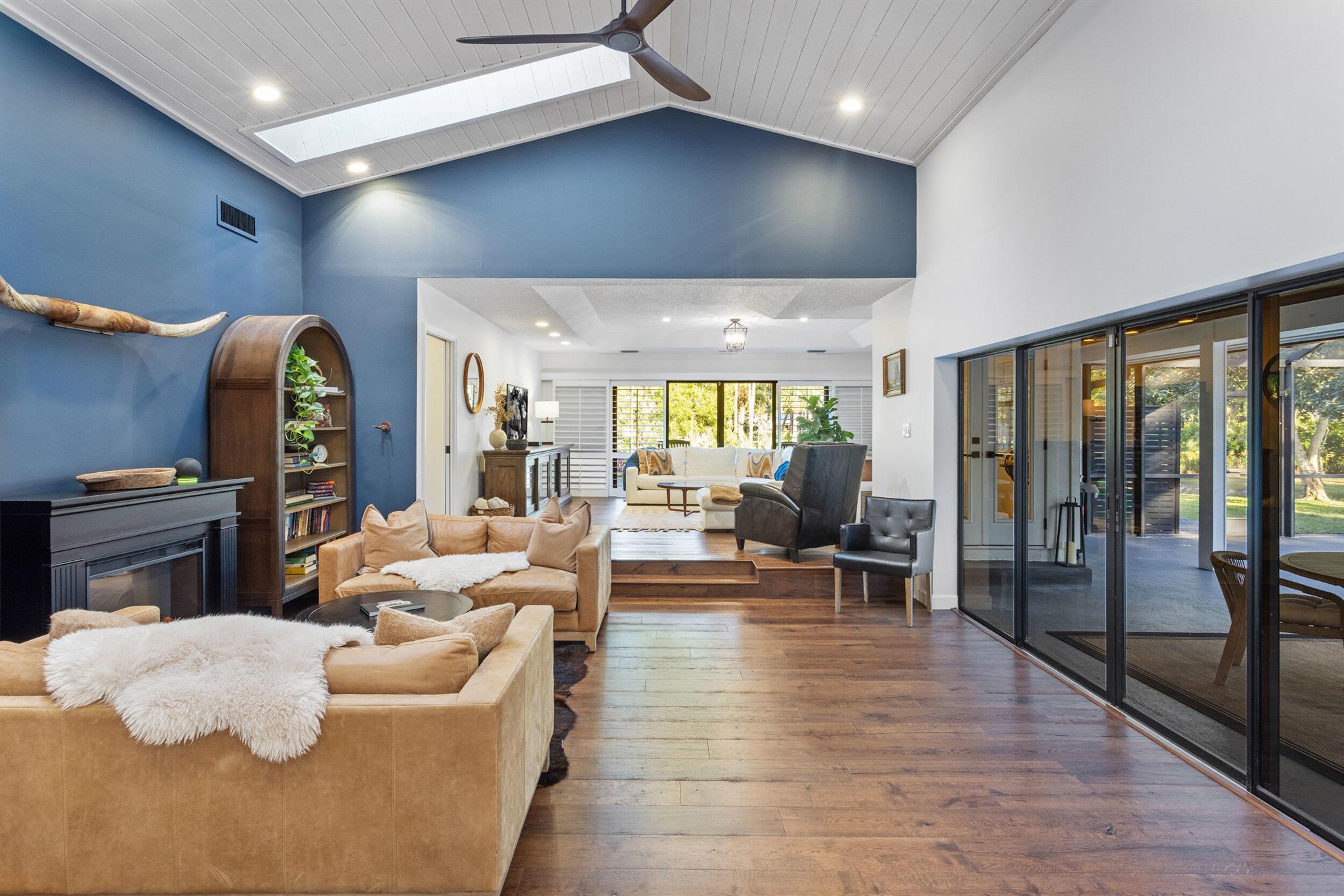 9544 Mockingbird Trail