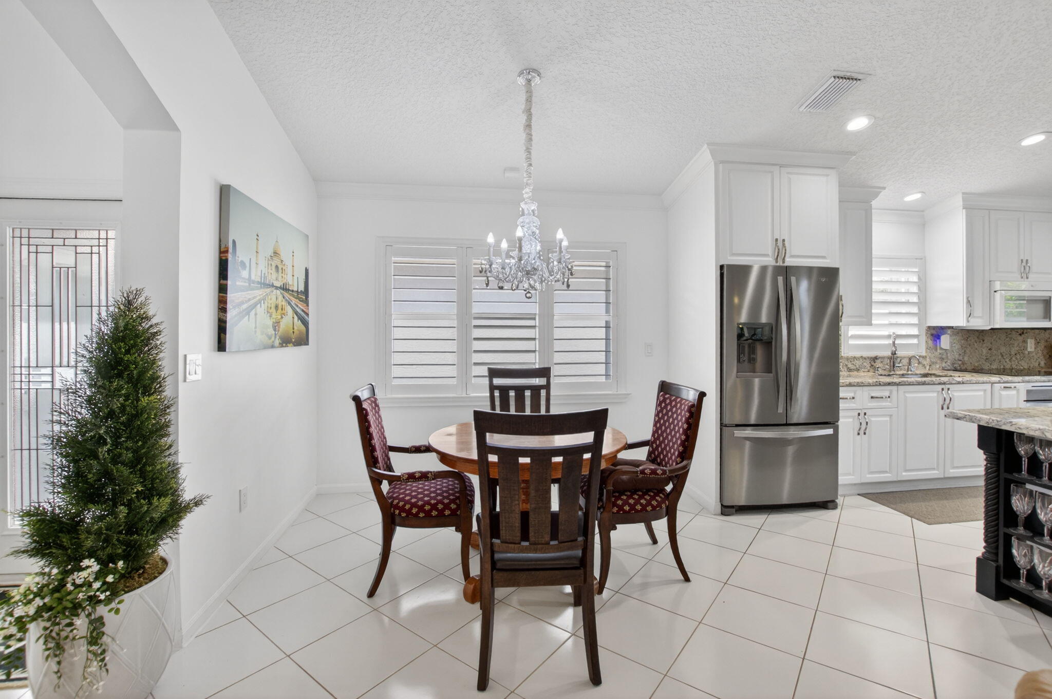 HAMPTON LAKES - Residential