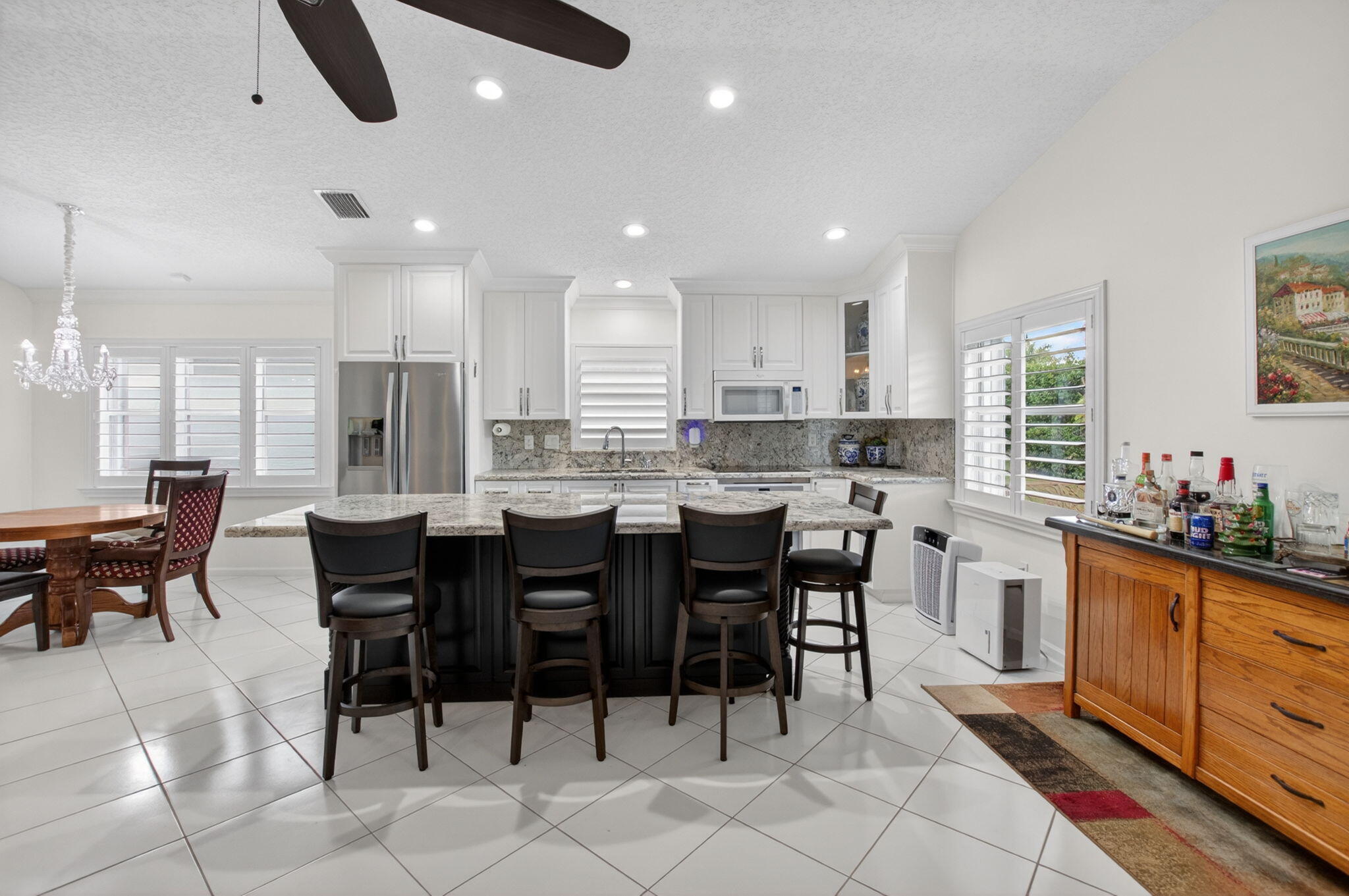 HAMPTON LAKES - Residential