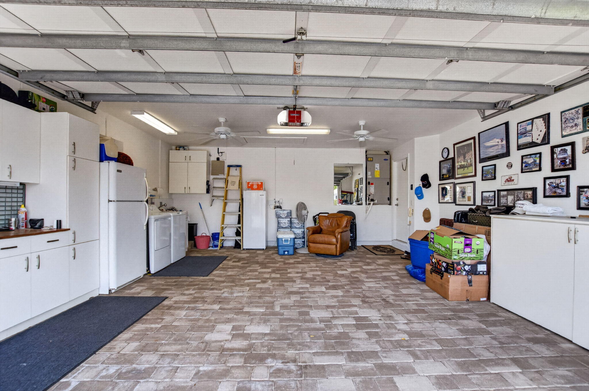 HAMPTON LAKES - Residential