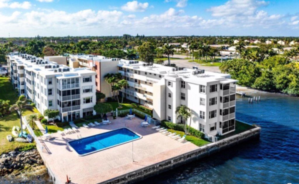 Photo of 1810 New Palm Way #118, Boynton Beach, FL 33435 (MLS # R11163366)