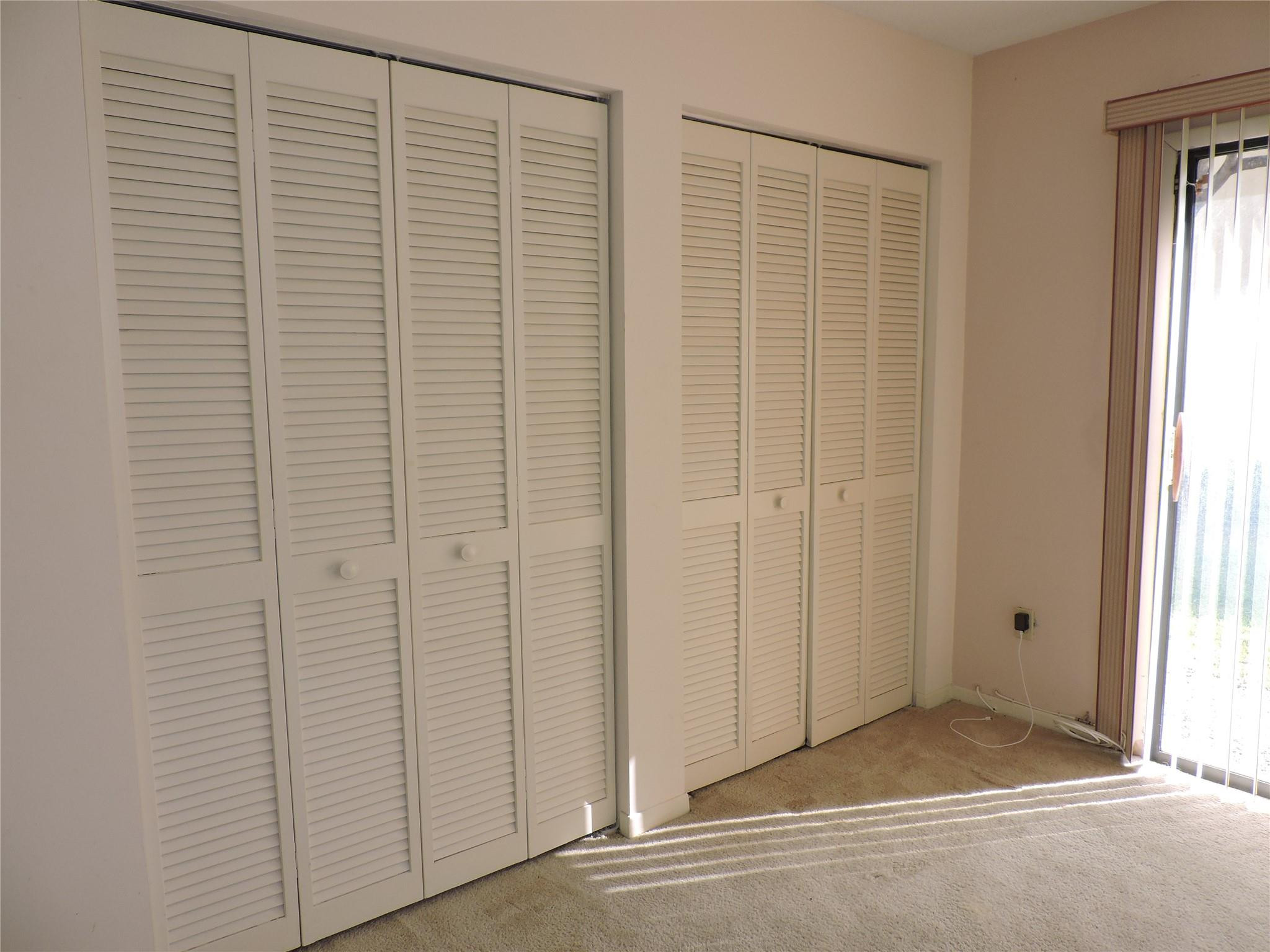 SANDPIPER WOODS TOWNHOMES - Residential