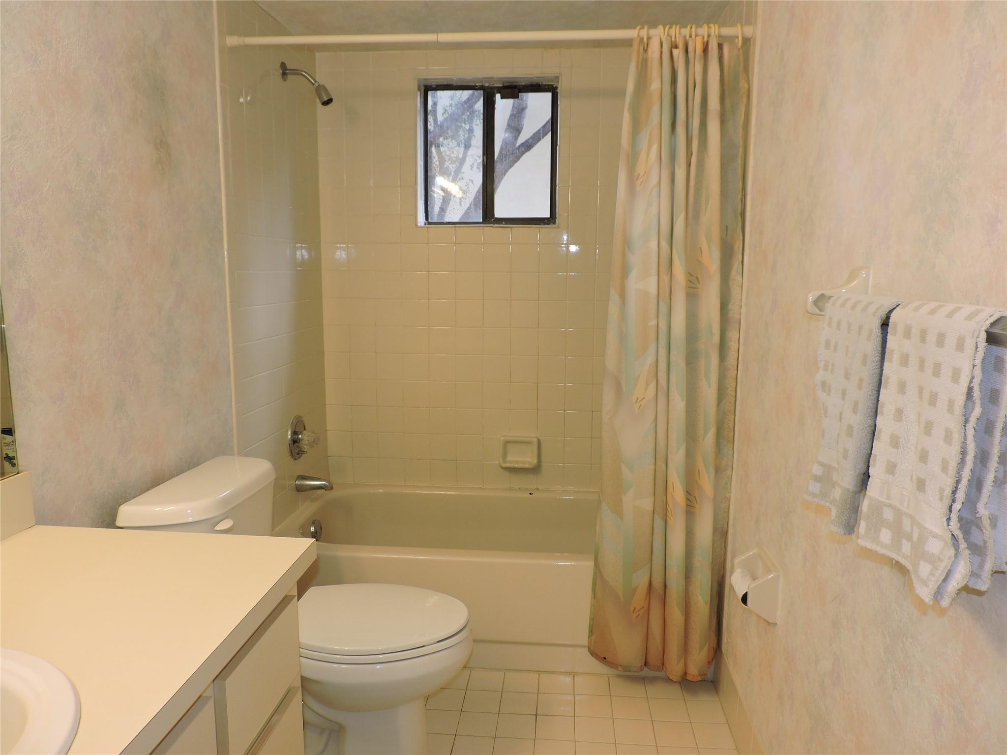 SANDPIPER WOODS TOWNHOMES - Residential