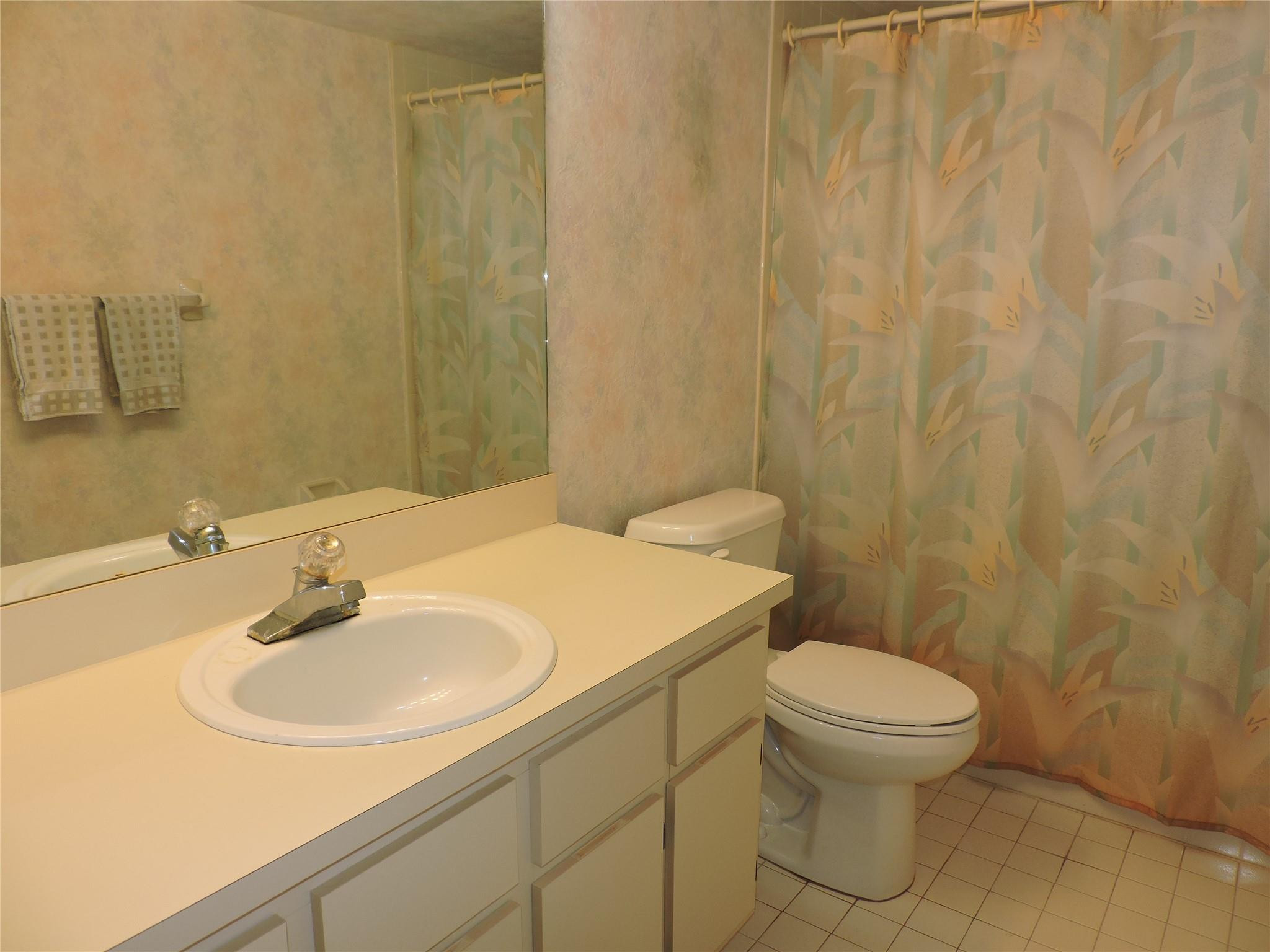 SANDPIPER WOODS TOWNHOMES - Residential