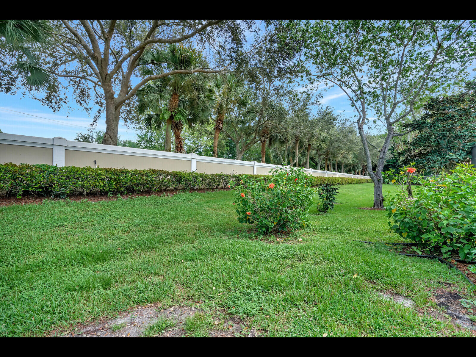 TUSCANY BAY - Residential Lease